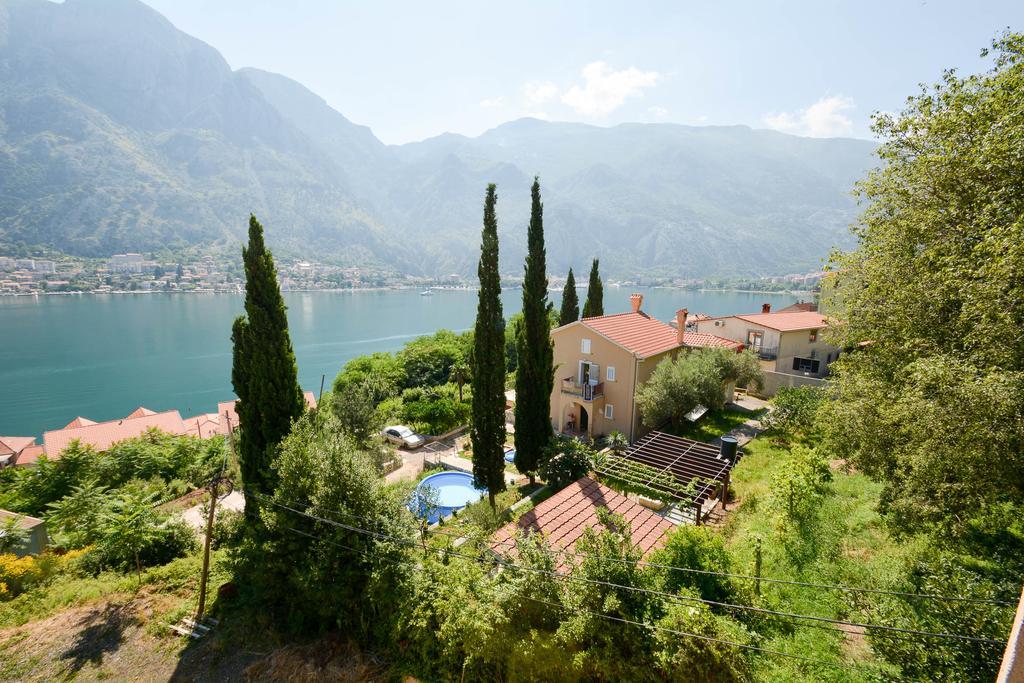 Apartments Panorama Kotor Luaran gambar