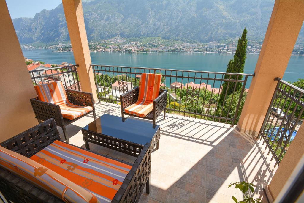 Apartments Panorama Kotor Luaran gambar